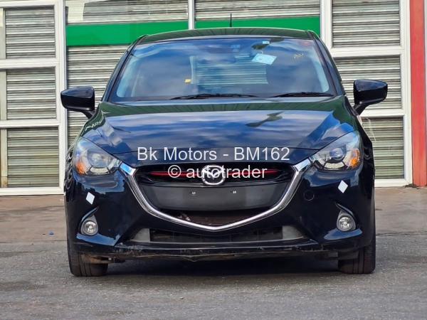 2017 - Mazda  Demio
