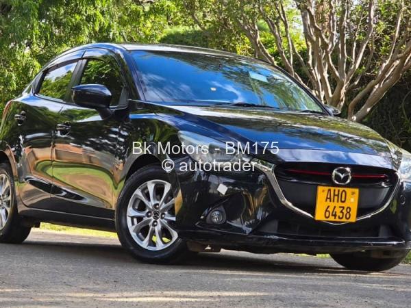 2017 - Mazda  Demio