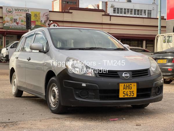 2016 - Nissan  AD Van