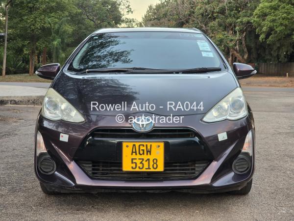 2016 - Toyota  Aqua