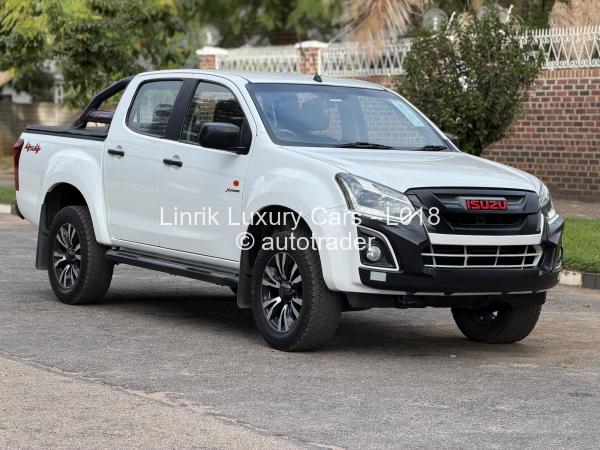2018 - Isuzu  X - Rider