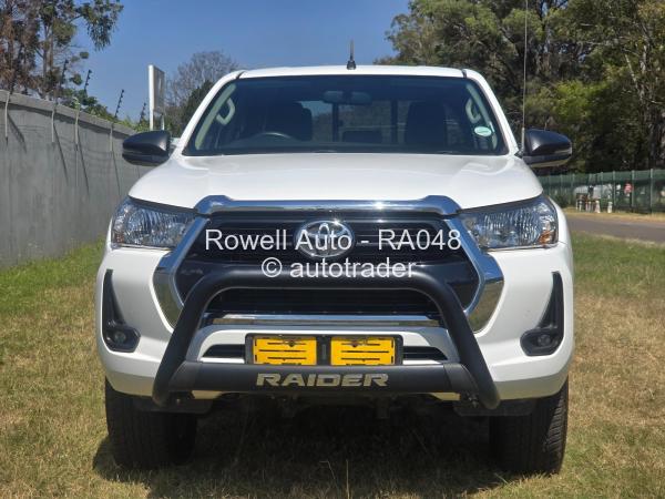 2023 - Toyota  Hilux