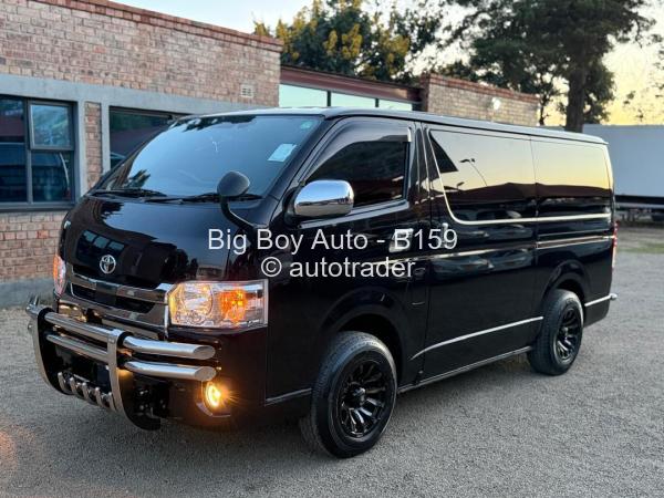 2019 - Toyota  Hiace