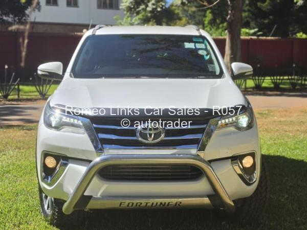 2017 - Toyota  Fortuner