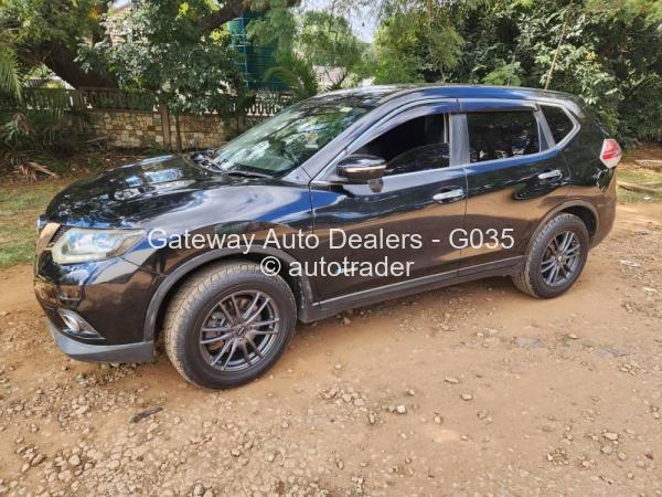 2016 - Nissan  X-Trail