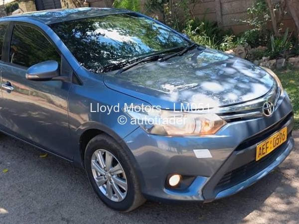 2016 - Toyota  Yaris