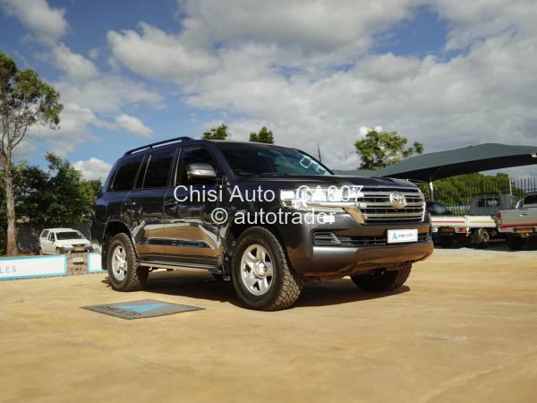 2018 - Toyota  Land Cruiser 200