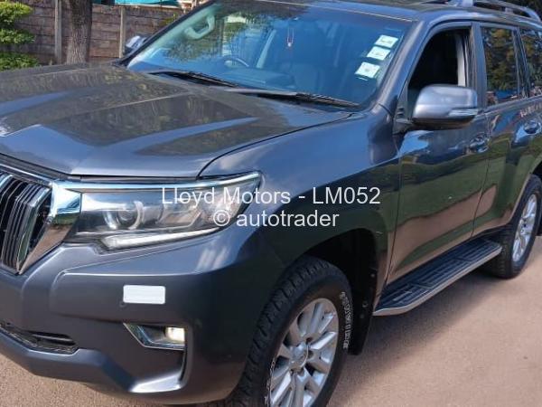 2014 - Toyota  Land Cruiser