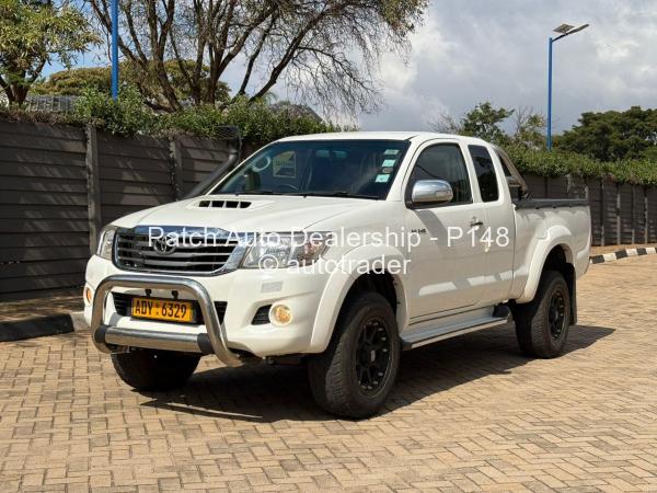 2012 - Toyota  Hilux