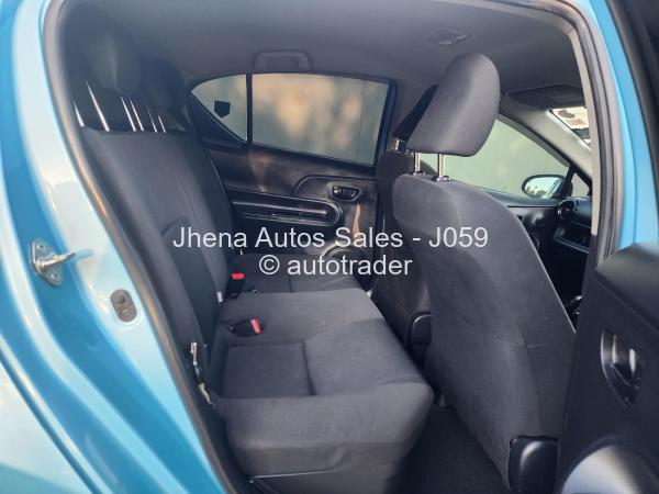 2016 - Toyota  Aqua