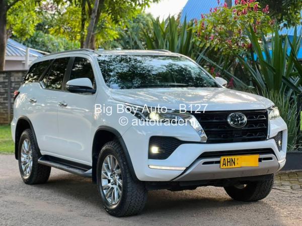 2021 - Toyota  Fortuner