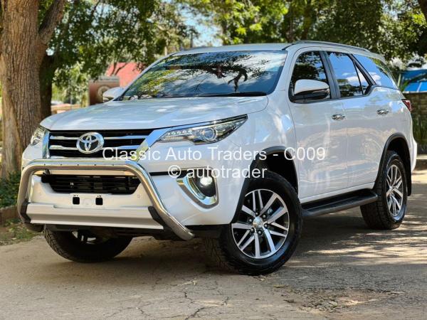 2021 - Toyota  Fortuner