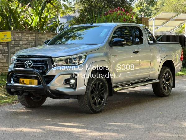 2018 - Toyota  Hilux