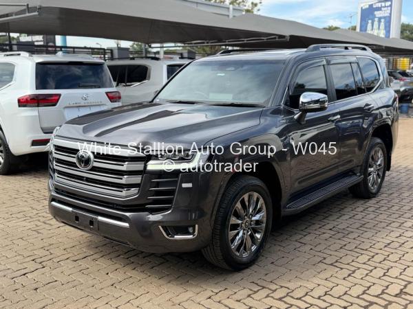 2025 - Toyota  Land Cruiser 300