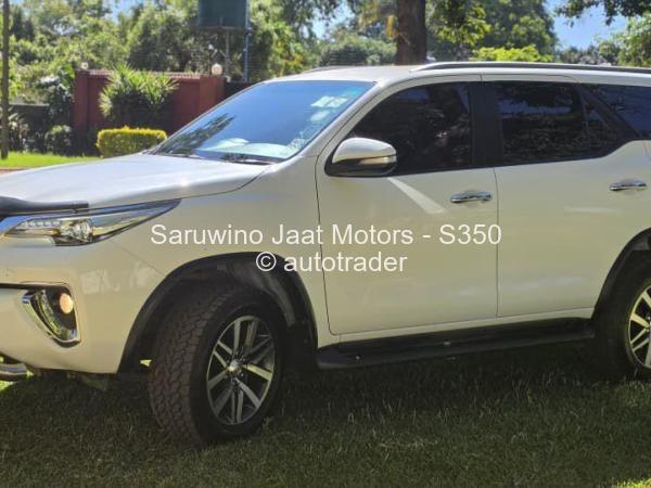 2017 - Toyota  Fortuner
