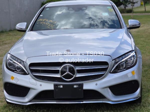 2017 - Mercedes Benz C200