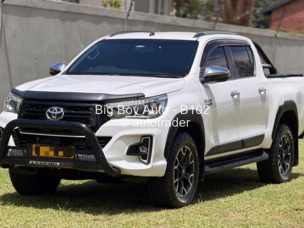 2019 - Toyota  Hilux