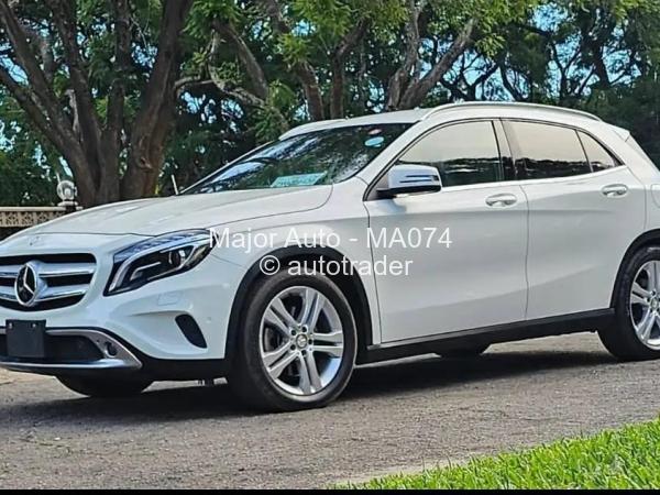 2015 - Mercedes Benz GLA