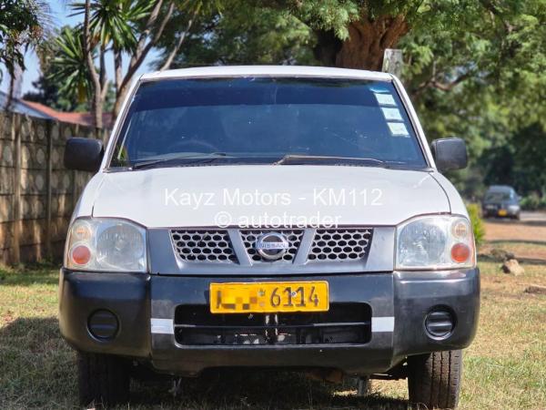 2011 - Nissan  NP300 Hardbody