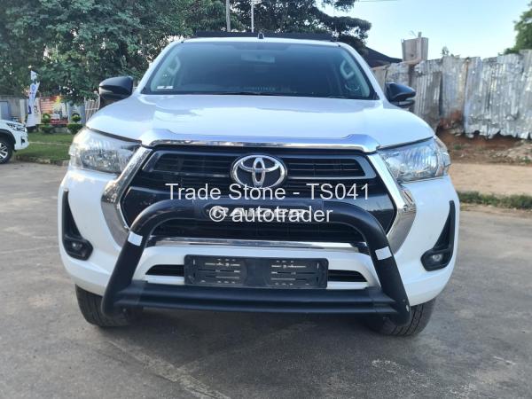 2021 - Toyota  HILUX GD6
