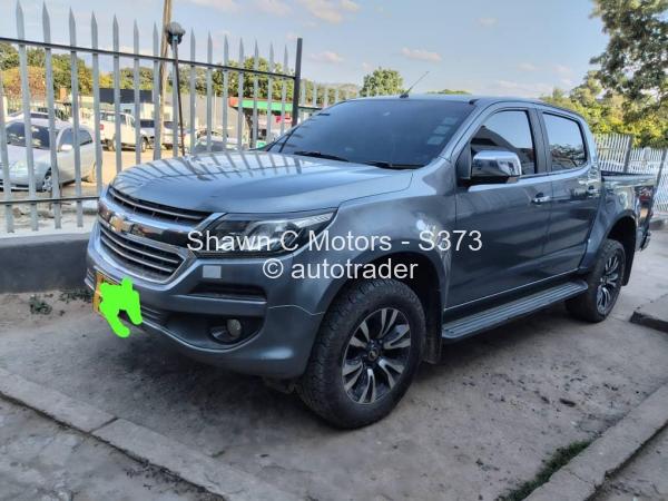 2017 - Chevrolet  Pickup