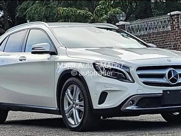 2015 - Mercedes Benz GLA