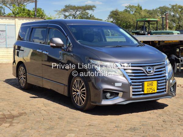 2017 - Nissan  Elgrand