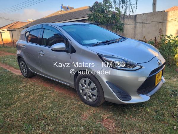 2017 - Toyota  Aqua