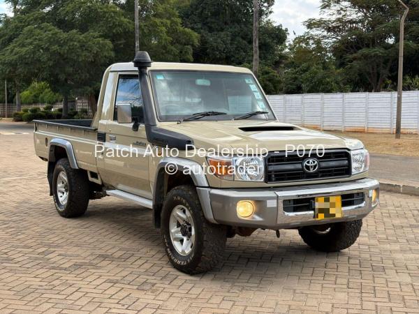 2019 - Toyota  Land Cruiser 79