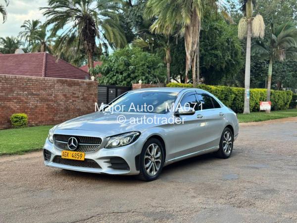 2016 - Mercedes Benz C-Class