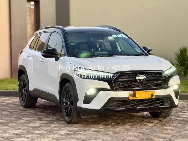 2022 - Toyota  Corolla Cross
