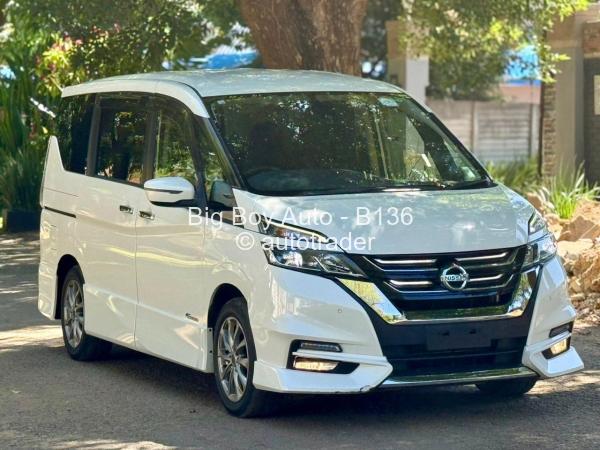 2016 - Nissan  Serena