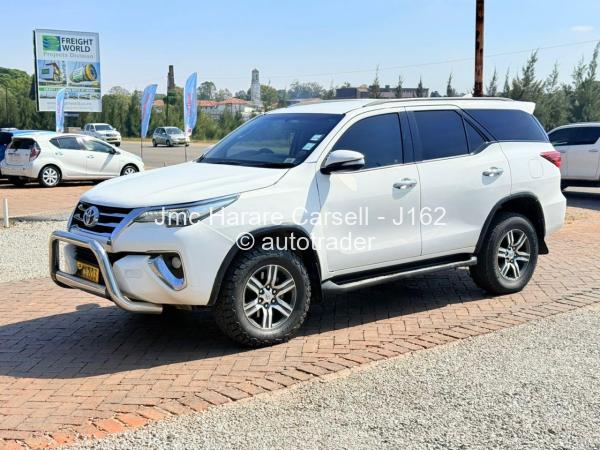 2018 - Toyota  Fortuner