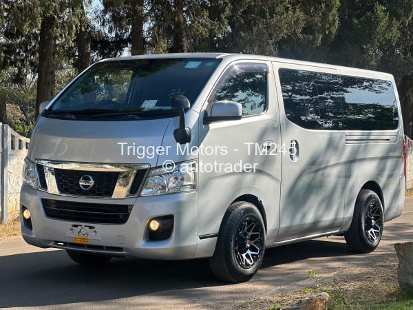 2017 - Nissan  NV350