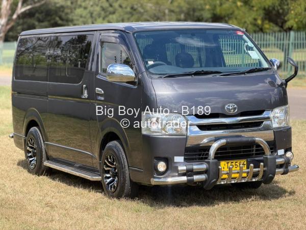 2017 - Toyota  Hiace