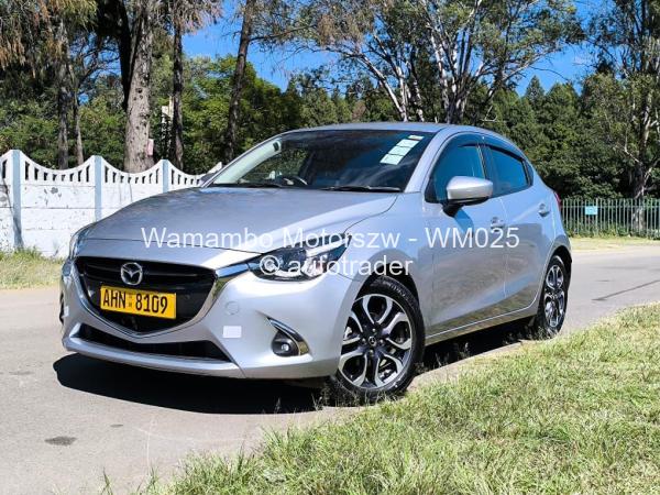 2017 - Mazda  Demio