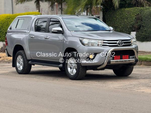 2016 - Toyota  Hilux