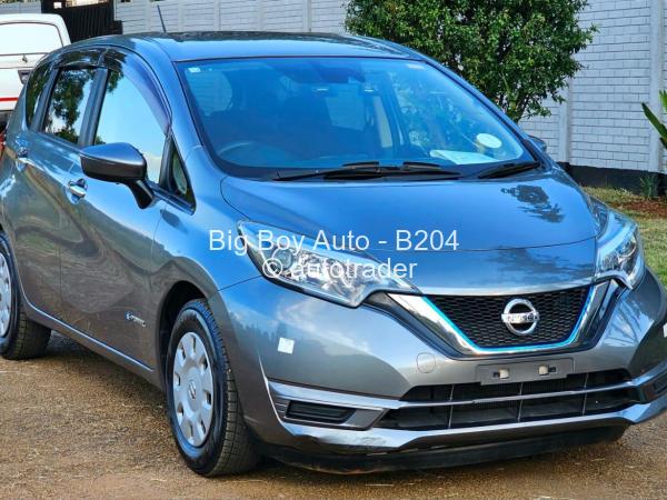 2017 - Nissan  Note