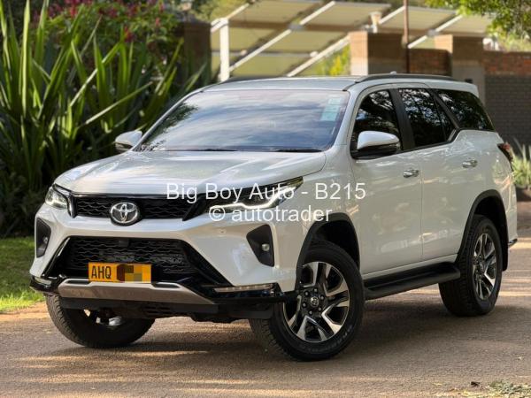 2023 - Toyota  Fortuner