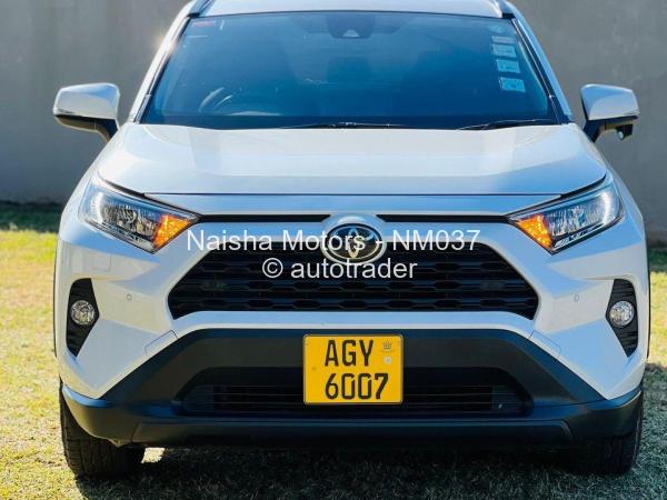 2019 - Toyota  RAV4