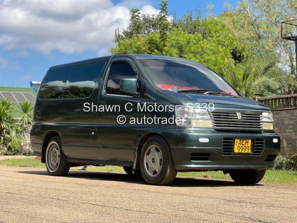 2010 - Nissan  Elgrand