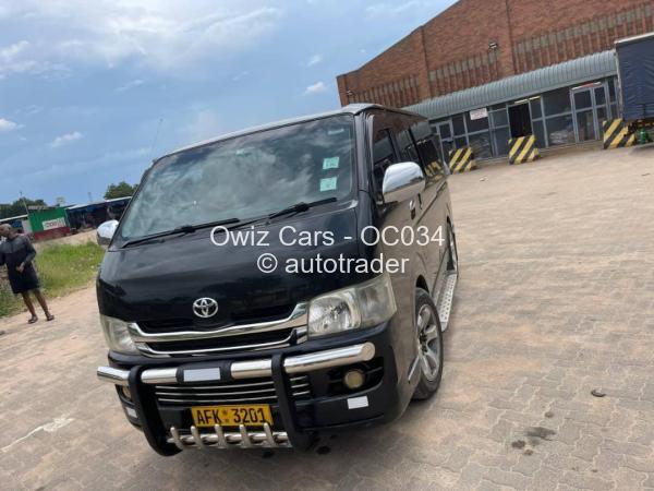 2016 - Toyota  Hiace