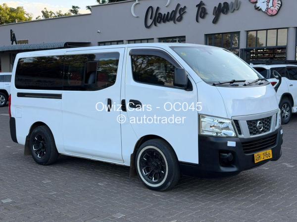 2015 - Nissan  NV350