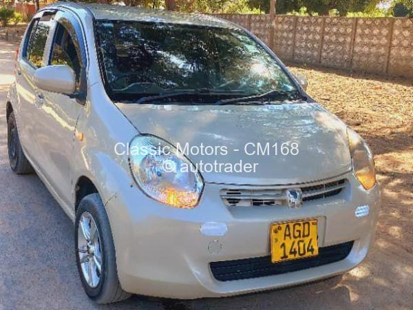 2013 - Toyota  Passo