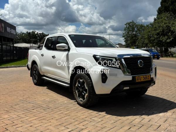 2021 - Nissan  Navara