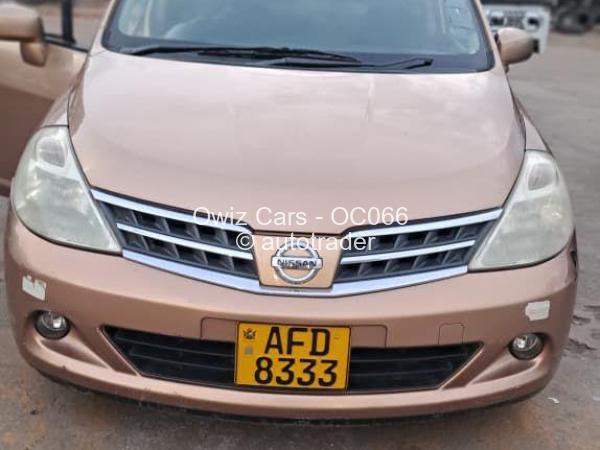 2009 - Nissan  Tiida