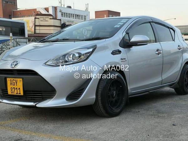 2020 - Toyota  Aqua