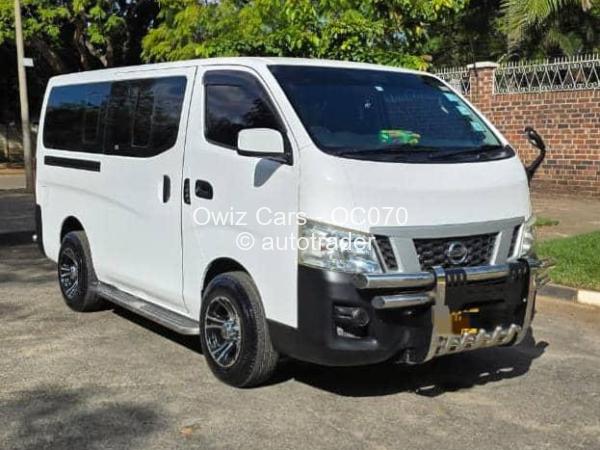 2015 - Nissan  NV350