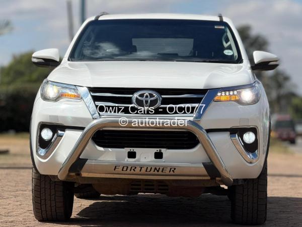 2017 - Toyota  Fortuner