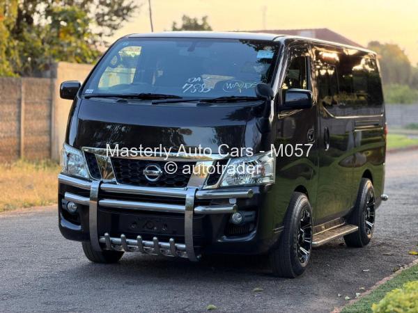 2017 - Nissan  NV350